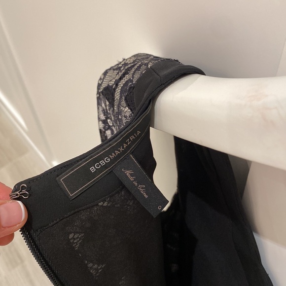 Beautiful dress! Gently worn ones. Dress has pockets. - Picture 8 of 11